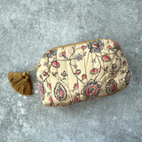 حقائب الاستحمام - قصيدة كريم العسل