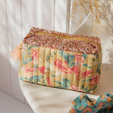 Toiletry bags - HONEY PARROTS
