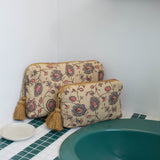 حقائب الاستحمام - قصيدة كريم العسل