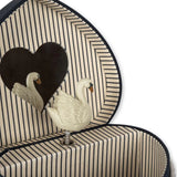 الصندوق الموسيقي - Swan Box Swan