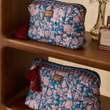 Toiletry bags - Cream Retro Garden